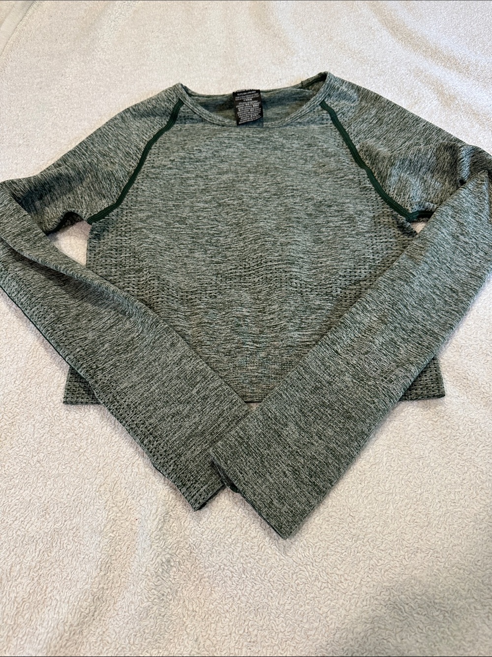 Women's Green Long-Sleeve Seamless Crew Sweater